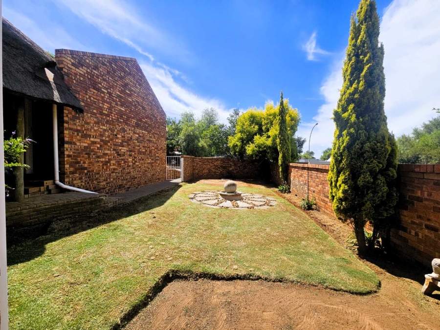 3 Bedroom Property for Sale in Pentagon Park Free State